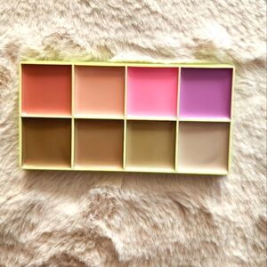 Made By Mitchell Curve Case Blush Palette Color Lighter